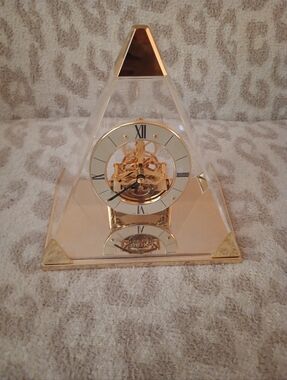 Seiko Pyramid Quartz Triangle Desk Clock